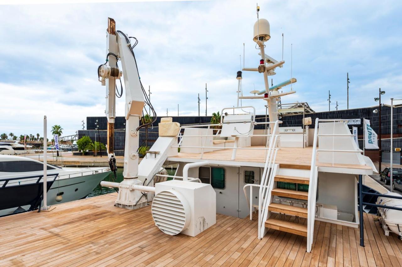 Luxury Boat Hotel Sant Adrià de Besòs Extérieur photo