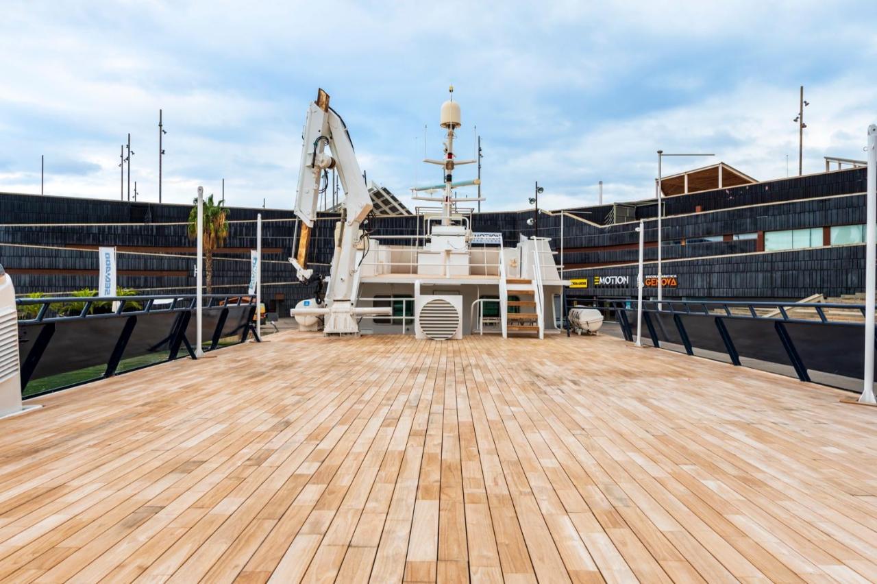 Luxury Boat Hotel Sant Adrià de Besòs Extérieur photo